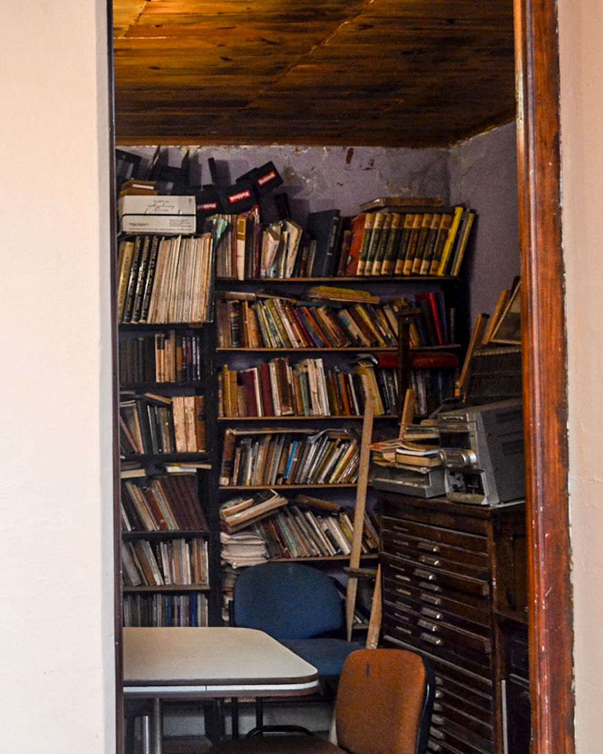 La biblioteca.
