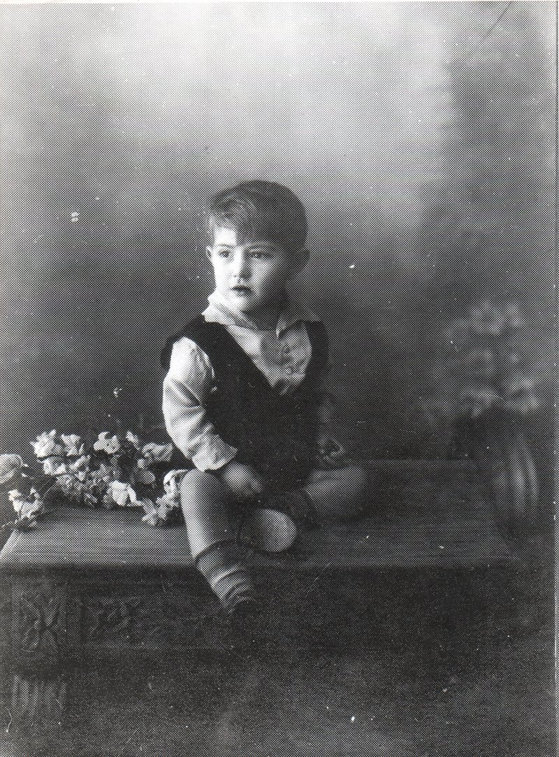 Juan Andralis niño, Grecia, 1931